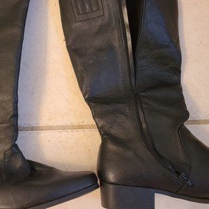 Brand New without tags Black Boots Size 10